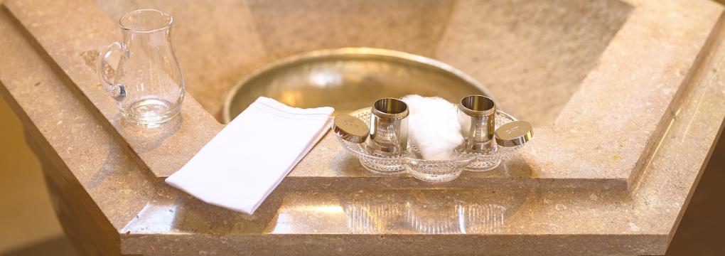 baptism-4546258_1280
